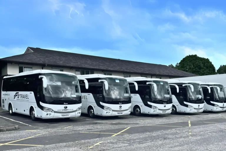 Minibus & Coach Hire in Brighouse, Pudsey, Morley, Pontefract & Wetherby – Affordable Group Travel Solutions